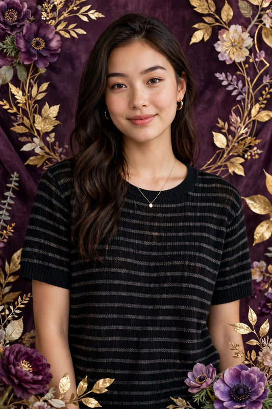 Person wearing Black Casual Striped Knit Top