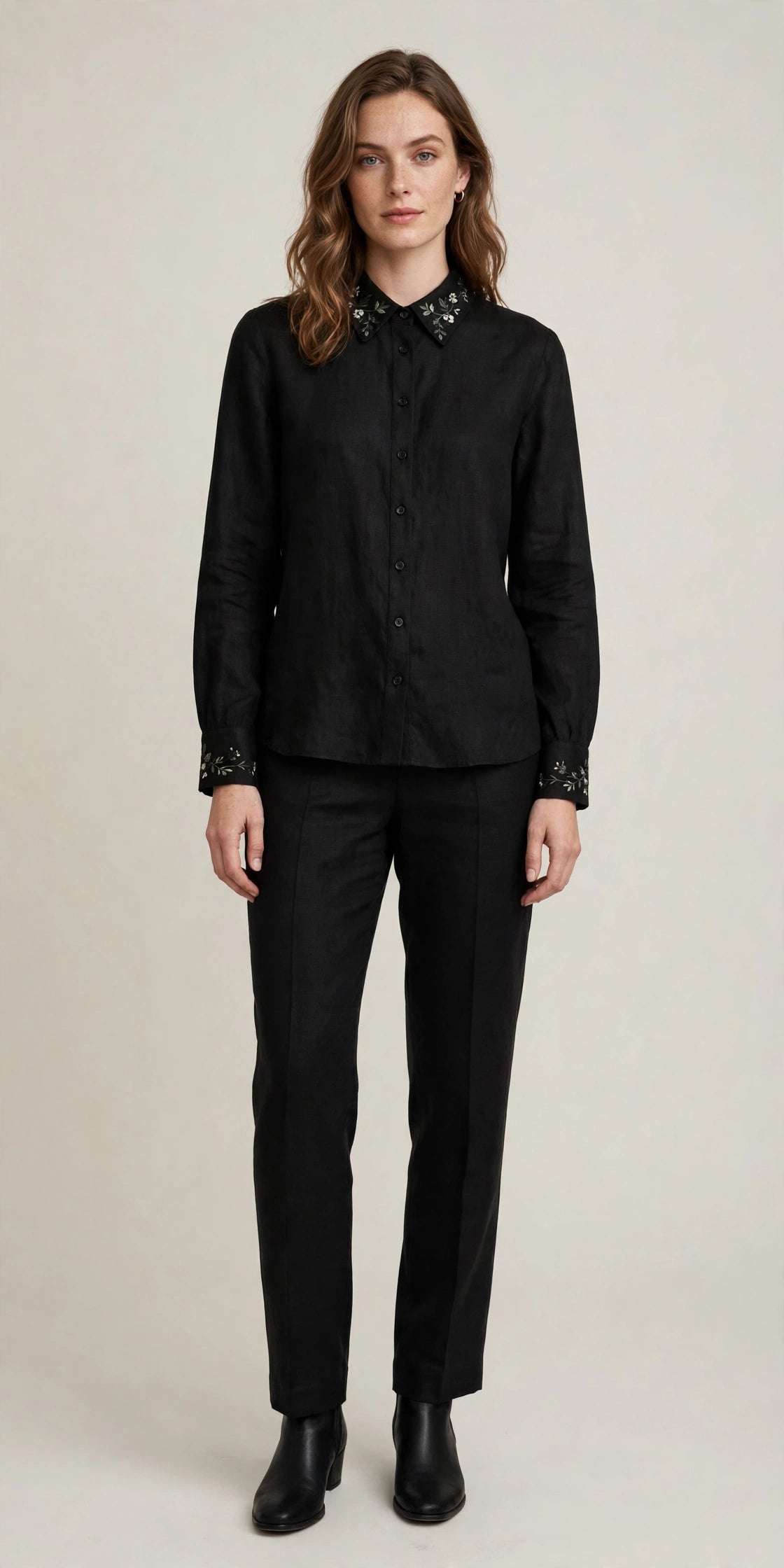 Woman wearing Black Beige Linen Blouse